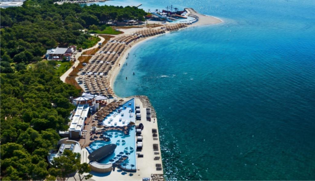 Apartment Simaris - Spacious With Terrace And Sea View Шибеник Екстер'єр фото